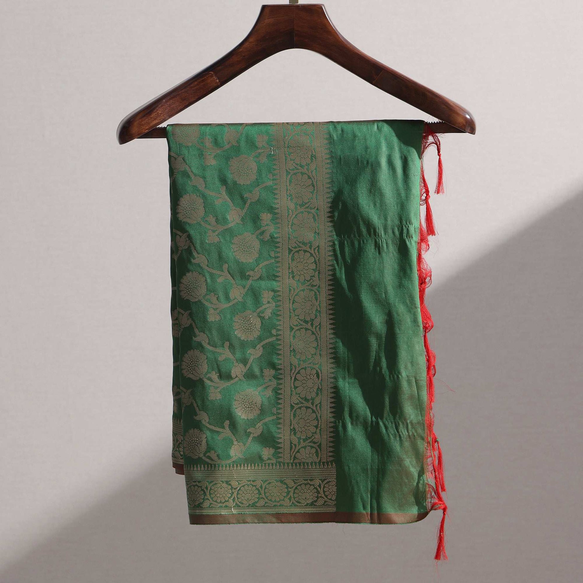 Green and Red Shaded Banarasi Semi-Silk Dupatta with Zari Weave Dupatta