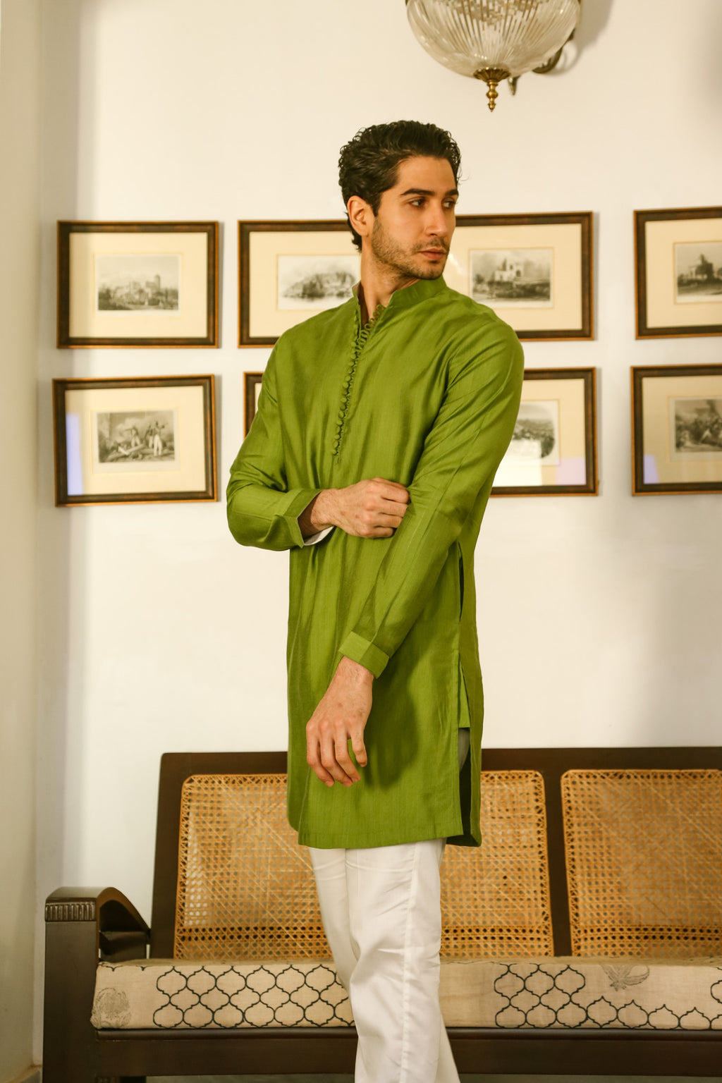 Men's Lustrous Green Kurta with Mandarin Collar