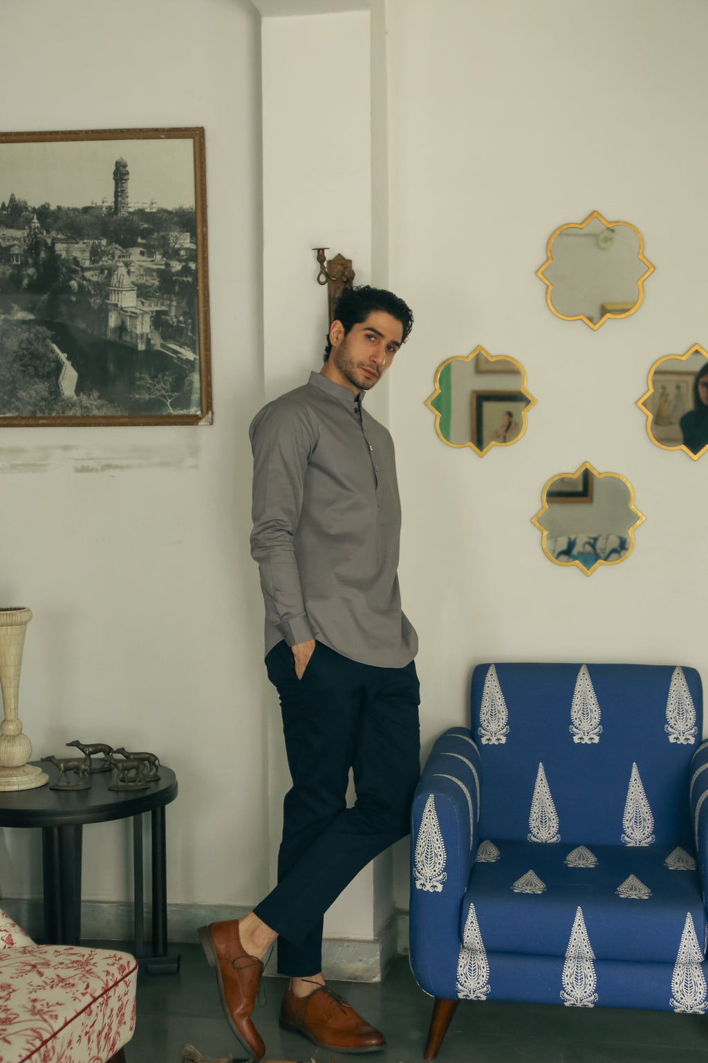 Men's Matte Grey Short Kurta with Mandarin Collar