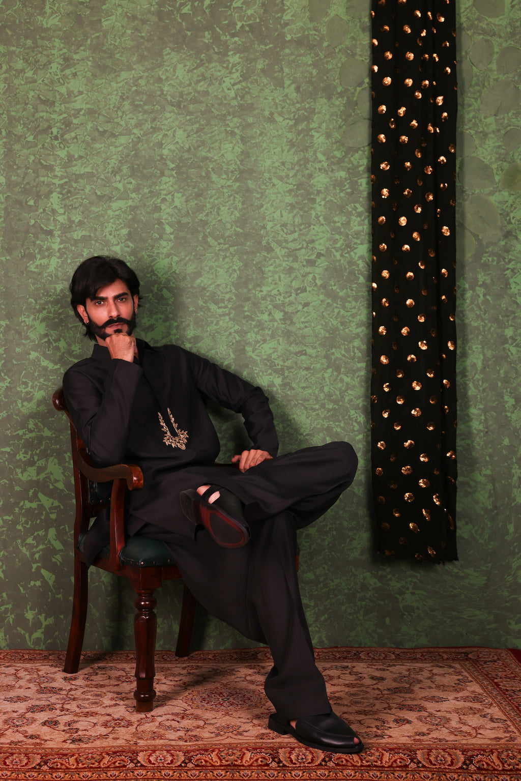 Parvaaz - Men's Embroiderd Black Kurta Salwar Set