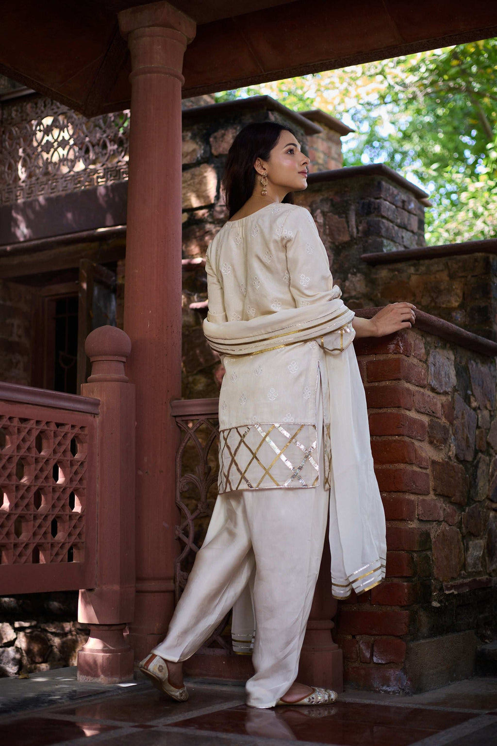 Arham & Ruhani - Mandarin Collar & Square Neckline Twin Set Twinning Statement