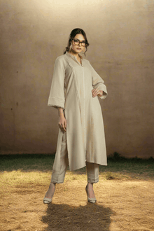Women’s Side Pleated Centre Laced With Bell Sleeves Co-ord