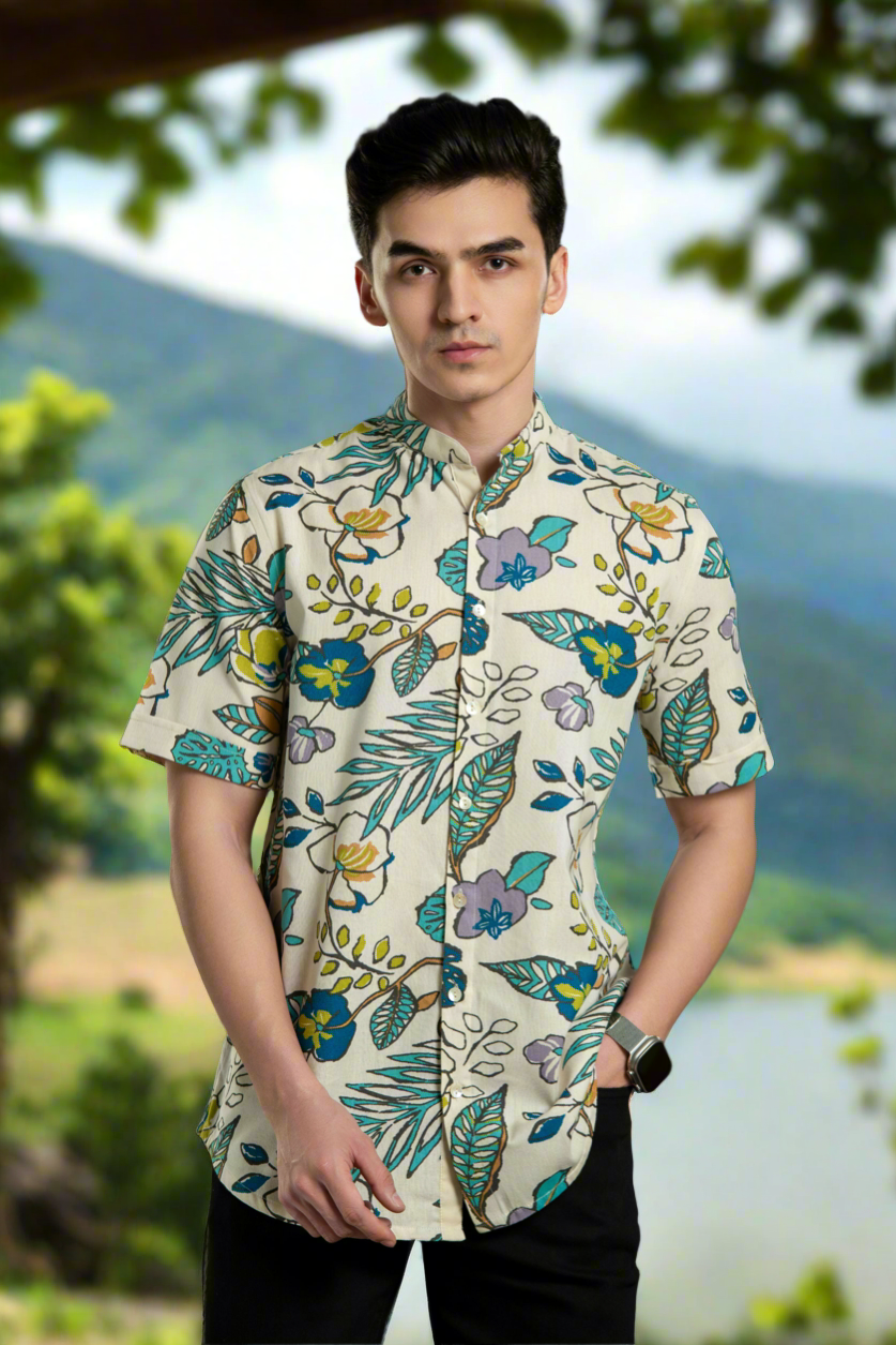 Beige Floral Pattern hirt