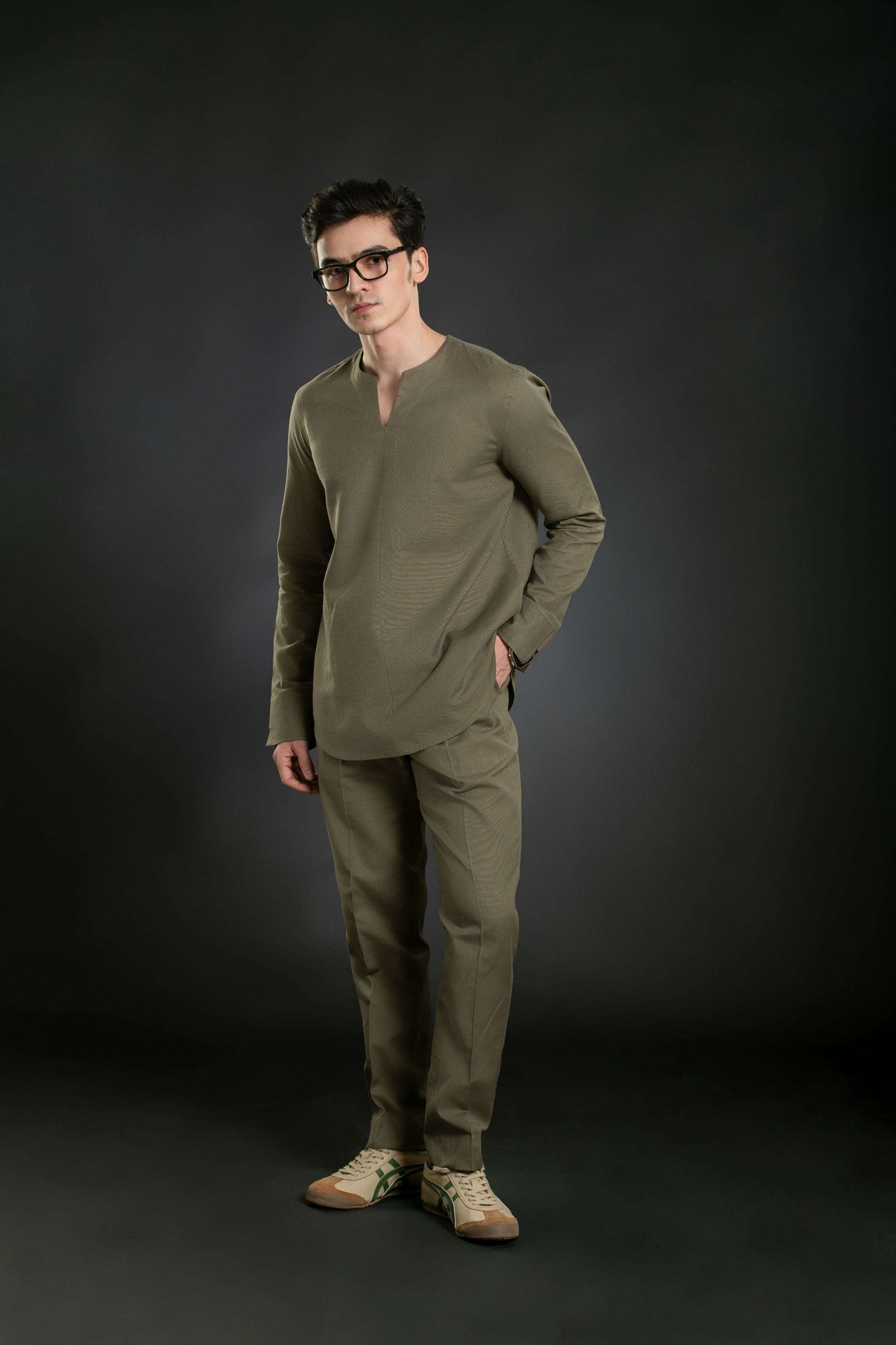 Minimal V-Neck Linen Co-Ord Co-Ord Set