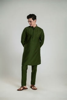 Men's Temple Pleated Mid-Length Kurta Pant Set