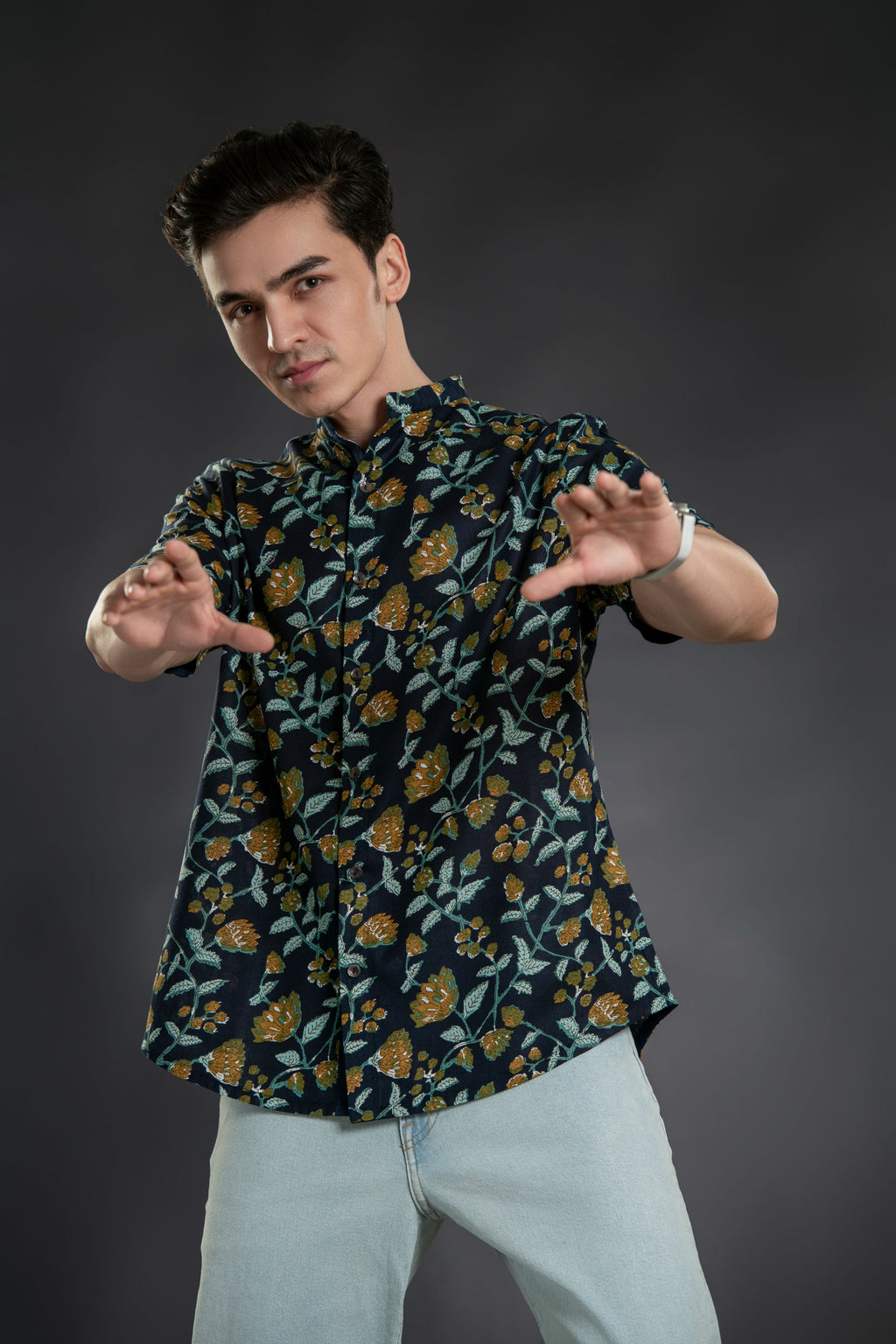 Casual outfit shirt for men 