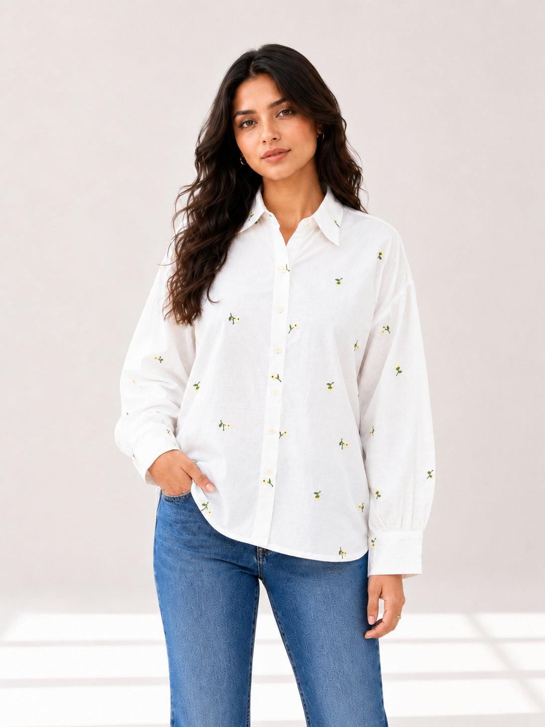 Thread Bloom Shirt - White
