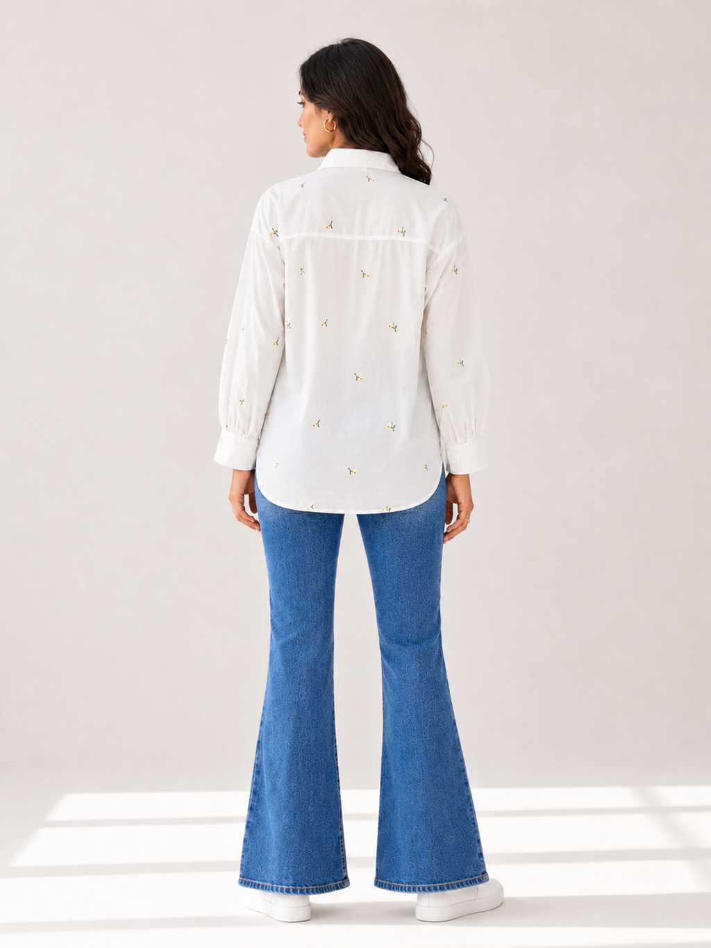 Thread Bloom Shirt - White
