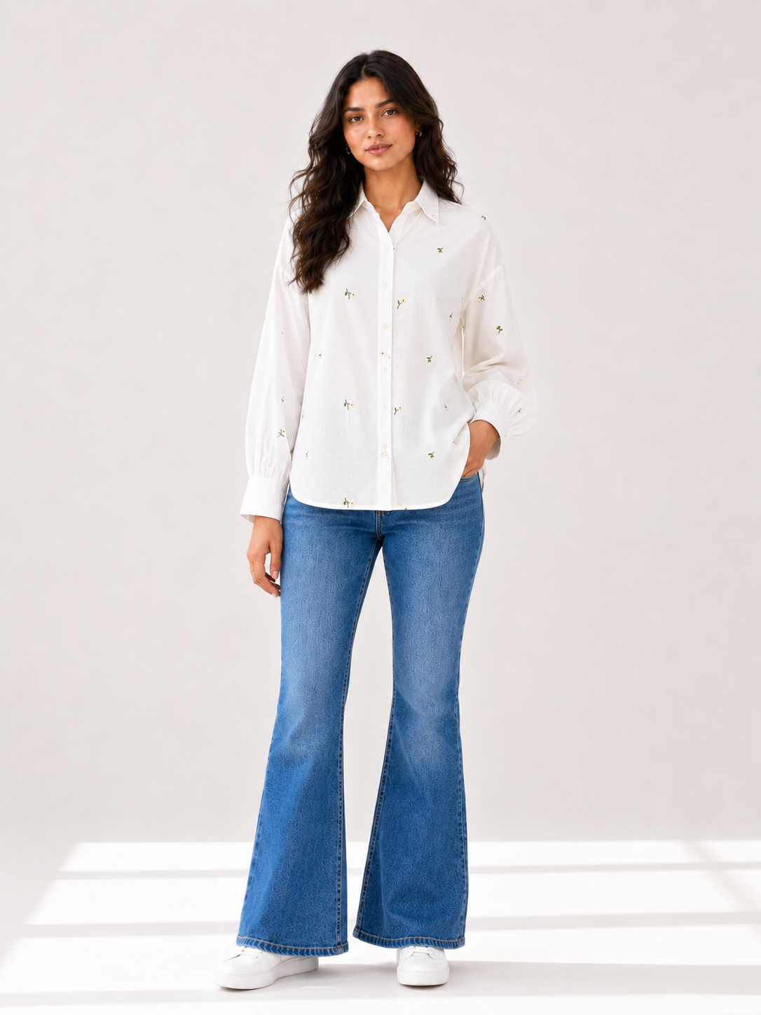 Thread Bloom Shirt - White