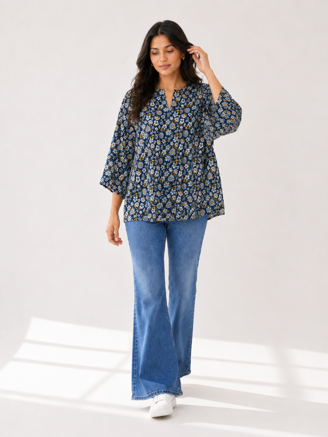 Wing Top - White Daisy