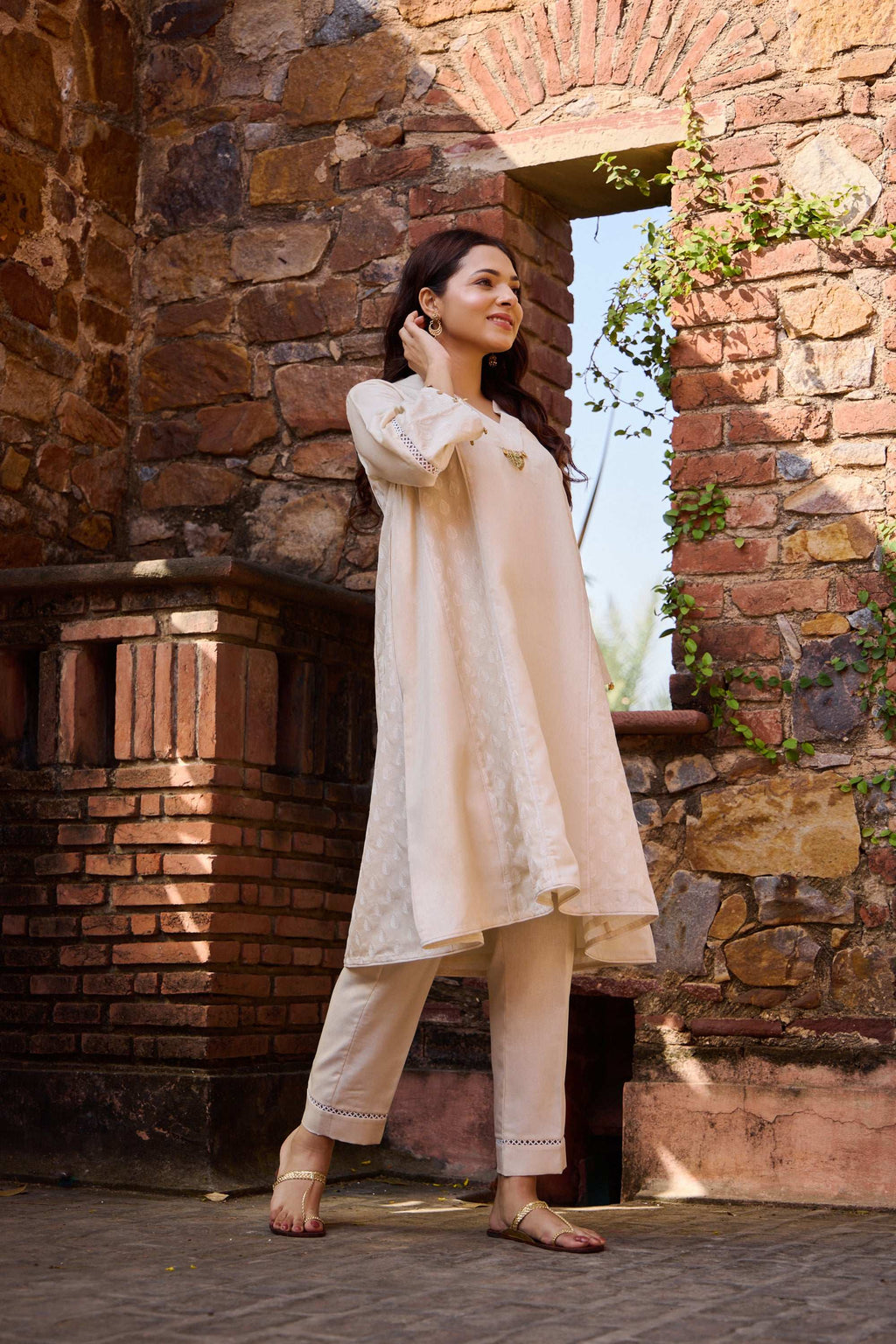 Dilnaaz - V-Neckline 3/4 Sleeves Tussar Silk Women Anarkali Short kalidaar suit Short kalidaar suit