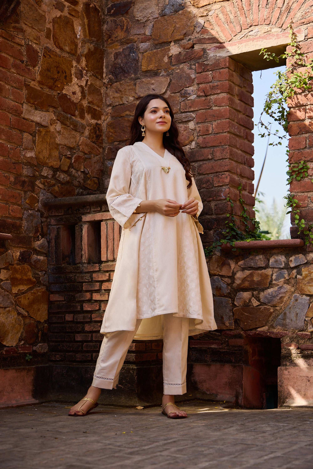 Dilnaaz - V-Neckline 3/4 Sleeves Tussar Silk Women Anarkali Short kalidaar suit Short kalidaar suit