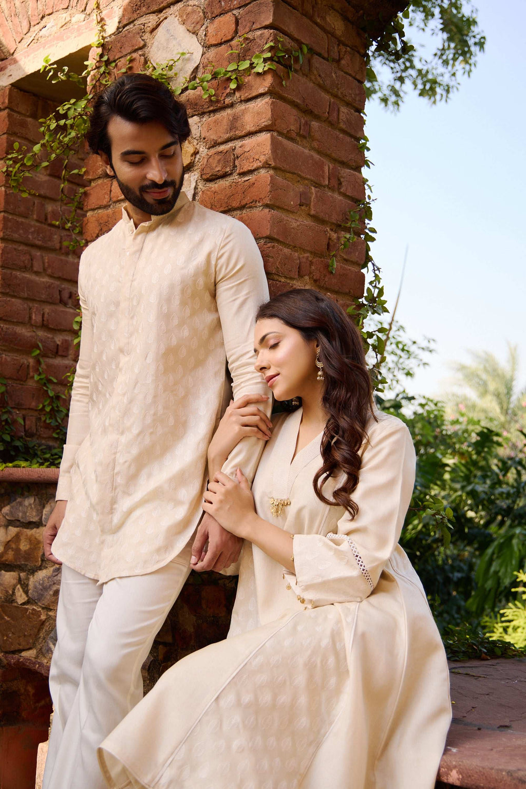 Dilshaad & Dilnaaz - Embroidered Leaf & V-Neckline Twin Set Twinning Statement