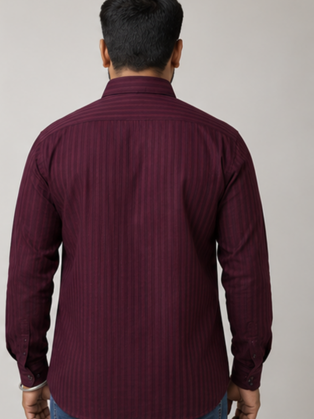 Men's maroon Short kurta– back view.