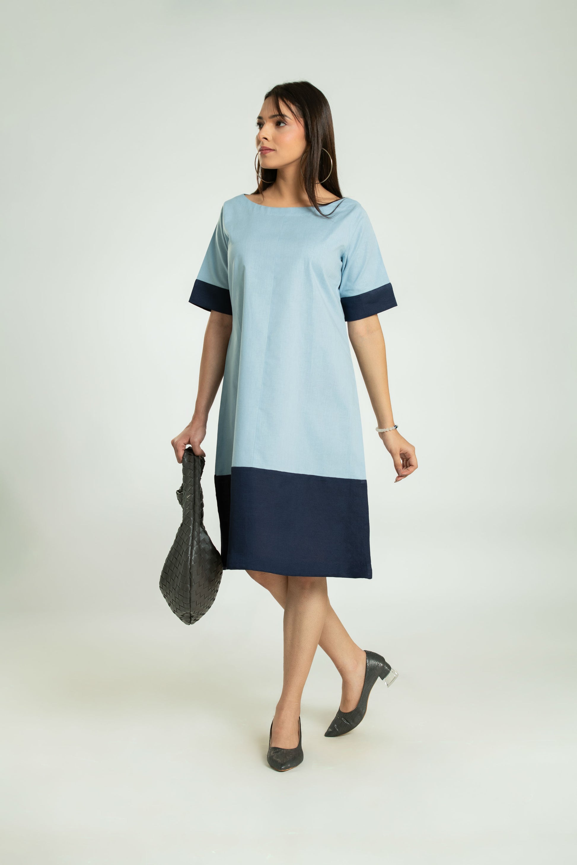 Round Neck blocked dress