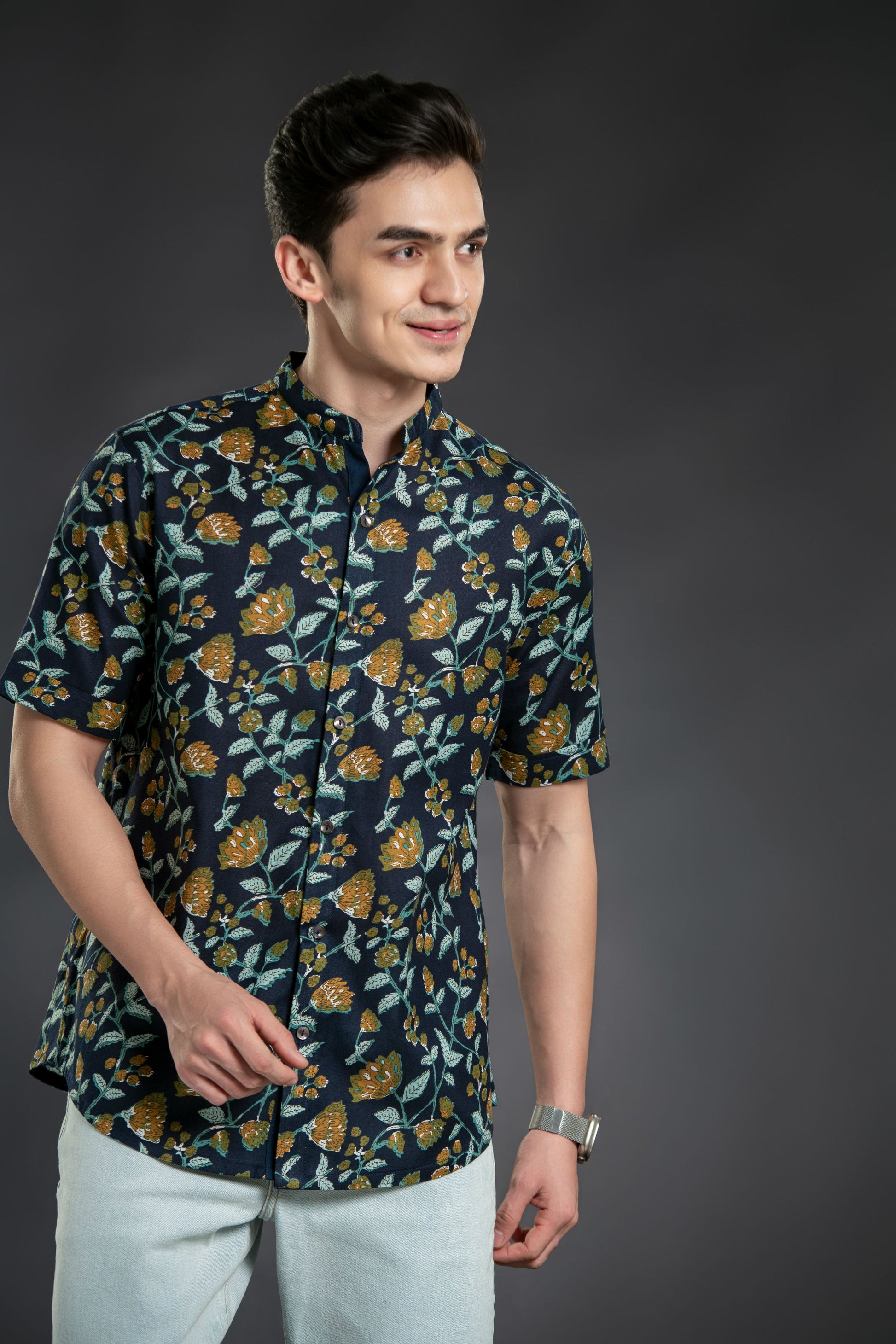 Short sleeve floral blue shirt