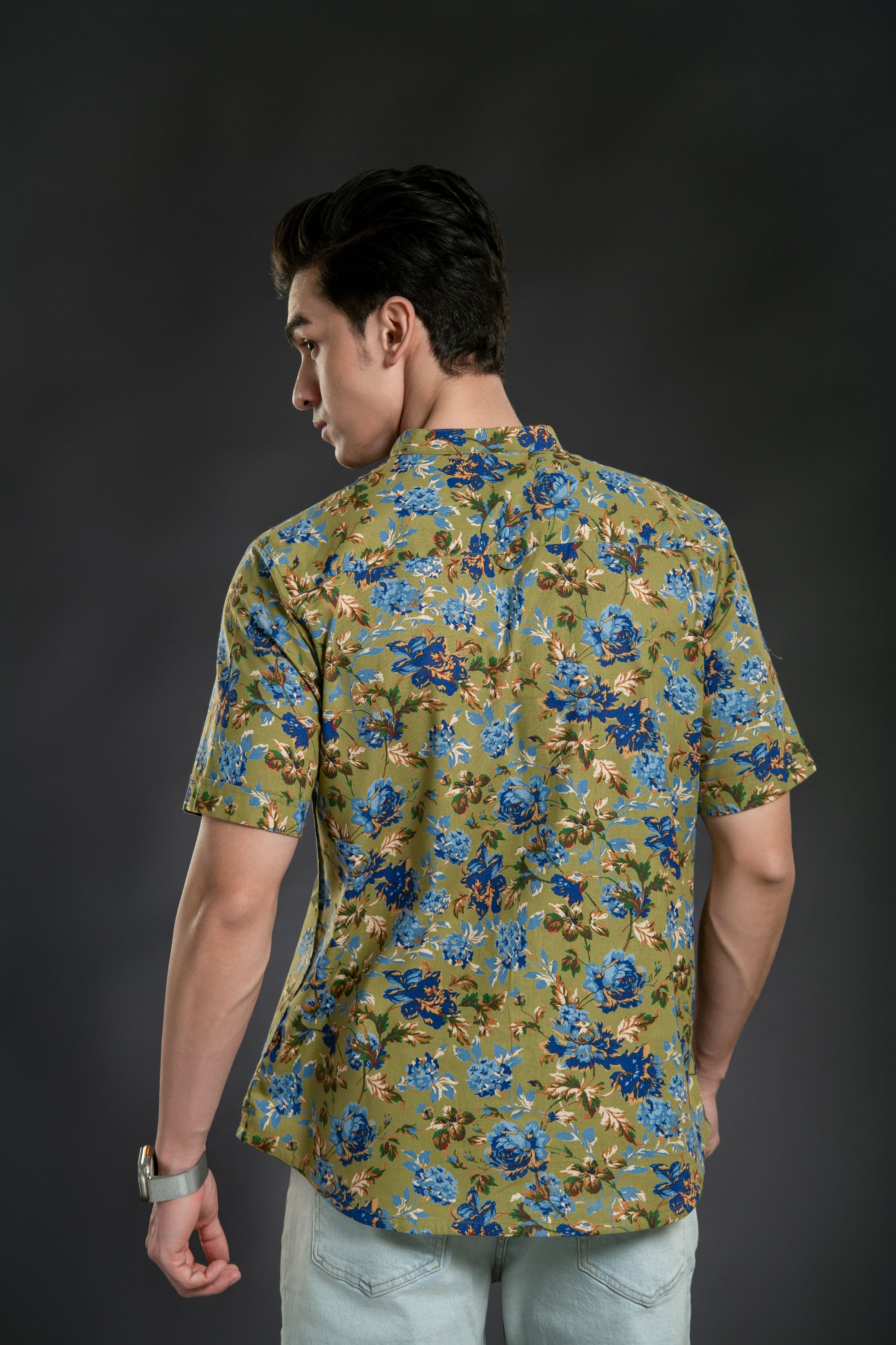 Short sleeves green shirt