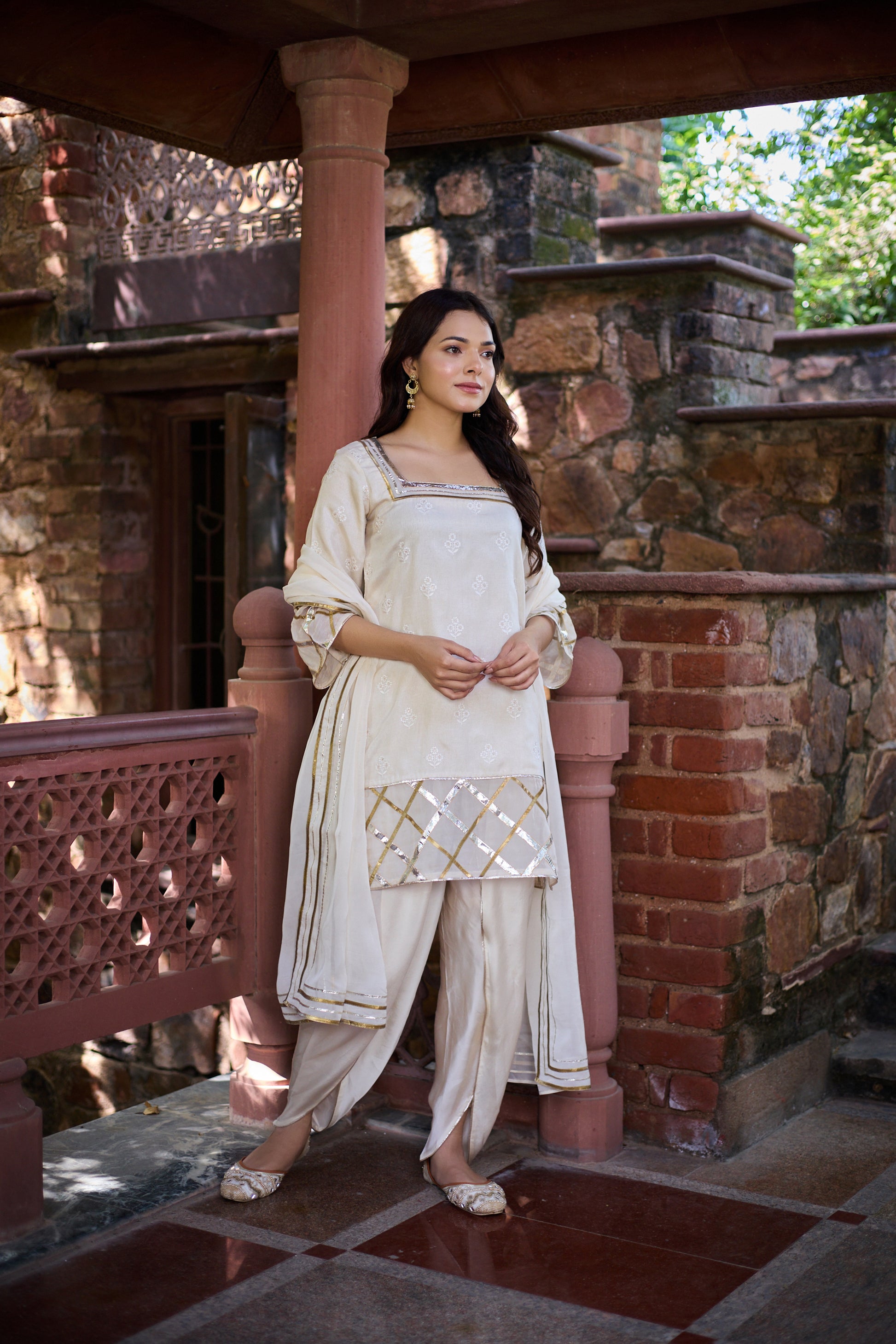 Square necline kurta set