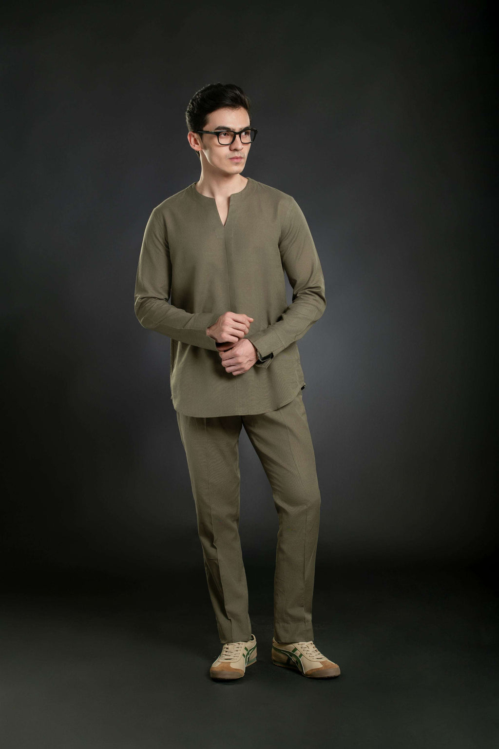 Minimal V-Neck Linen Co-Ord Co-Ord Set