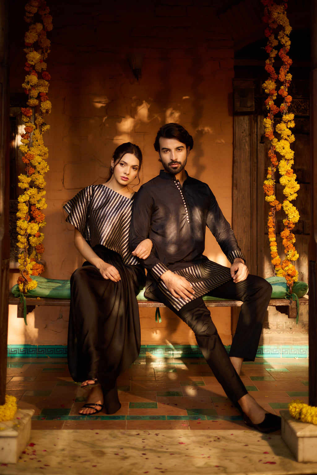 Mannat & Zoya - Vertical Stripes Collar Design Black Twin Set
