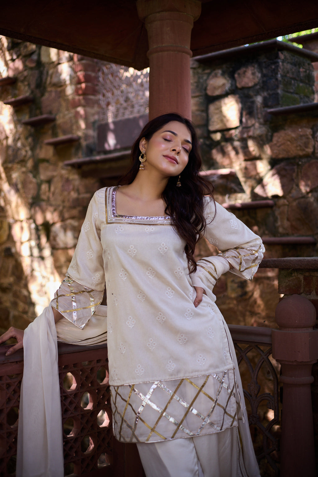 metallic shimmer fabric kurta set