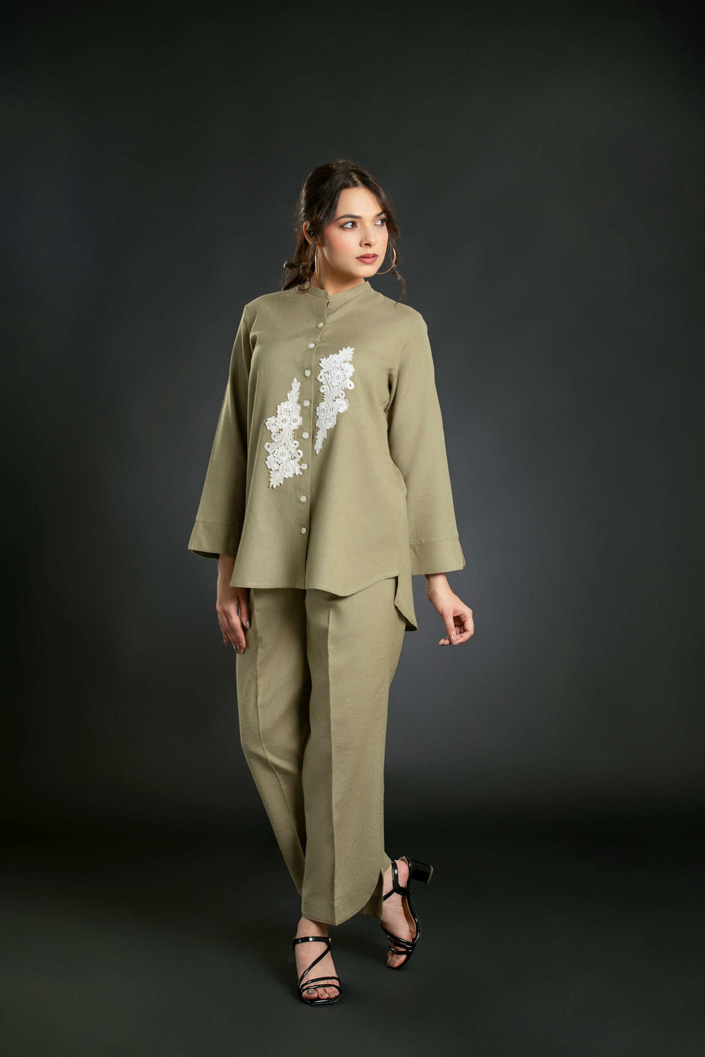 Women's Short Coord Set With Front Motifs Short Co-Ord Set