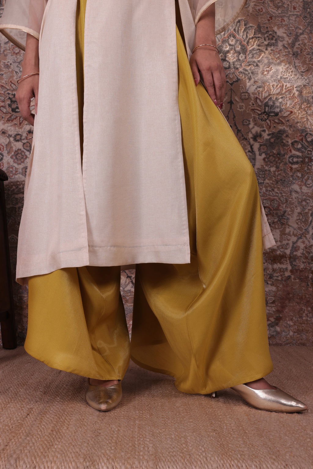 Aabroo - Women's Beige & Lime Green Long Kurta Set