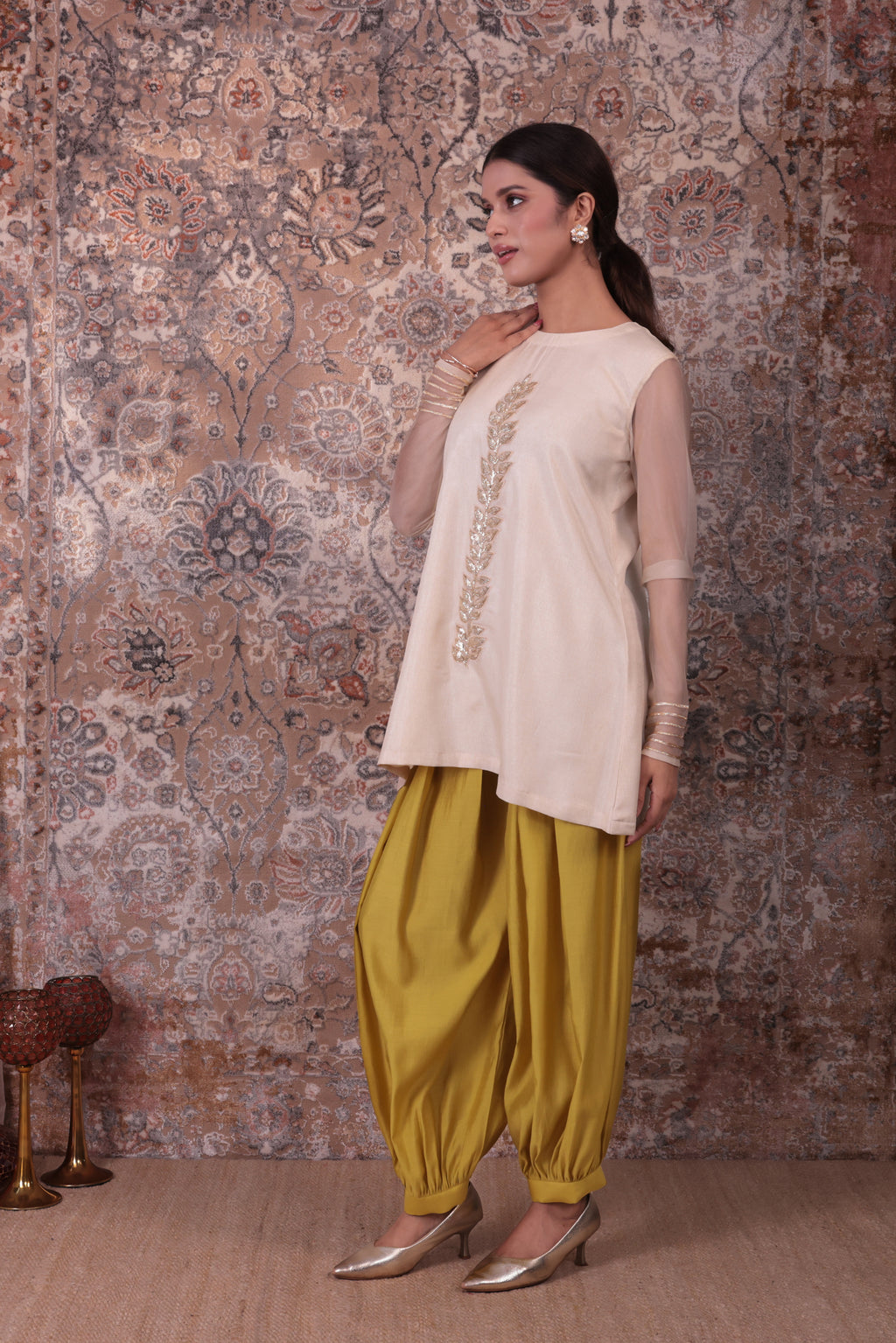 Rida - Women's Beige & Lime Green Short Kurta Set