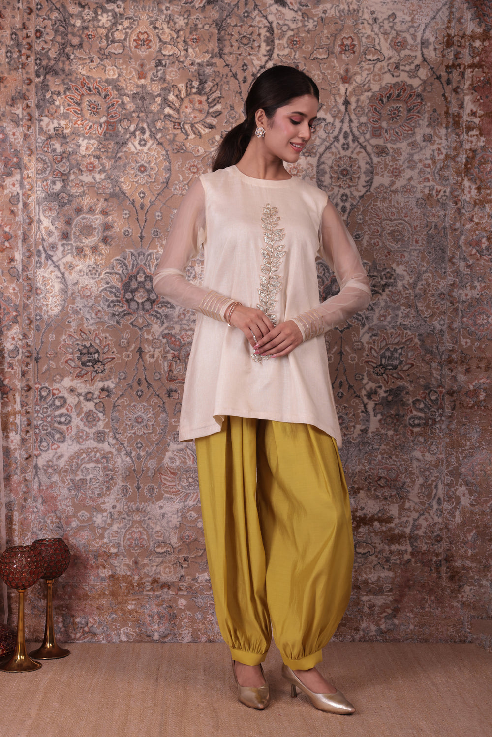 Rida - Women's Beige & Lime Green Short Kurta Set