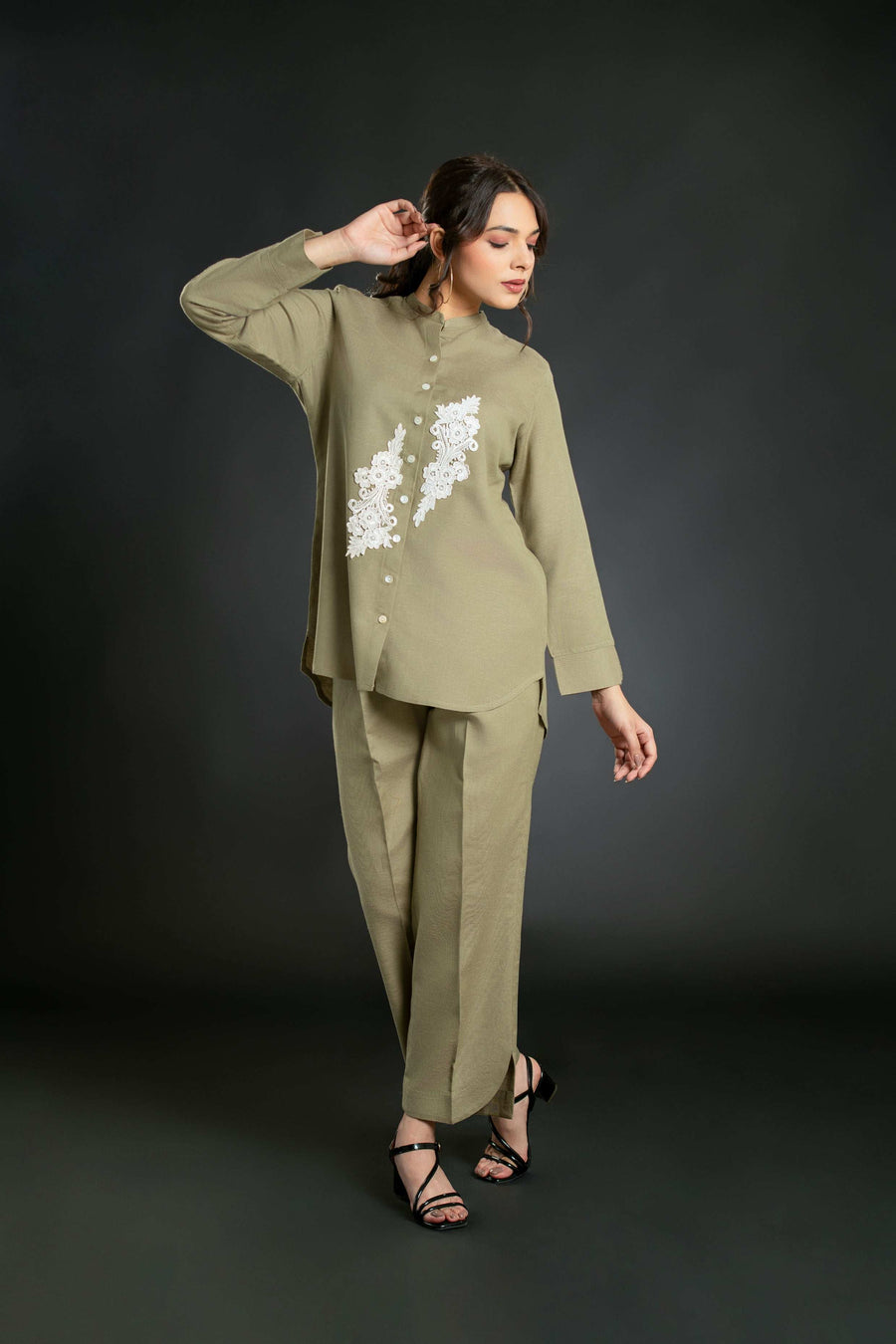 Women's Short Coord Set With Front Motifs Short Co-Ord Set